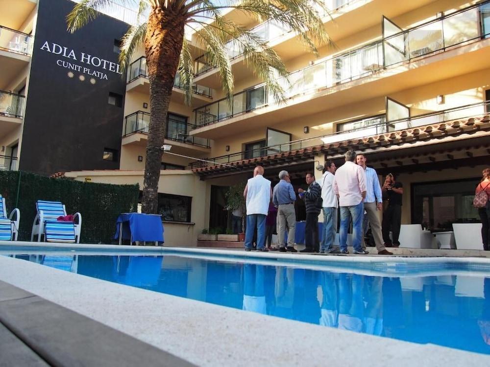 Adia Hotel Cunit Playa Εξωτερικό φωτογραφία