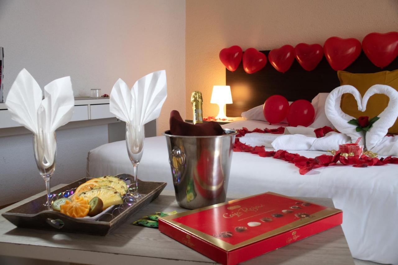 Adia Hotel Cunit Playa Εξωτερικό φωτογραφία