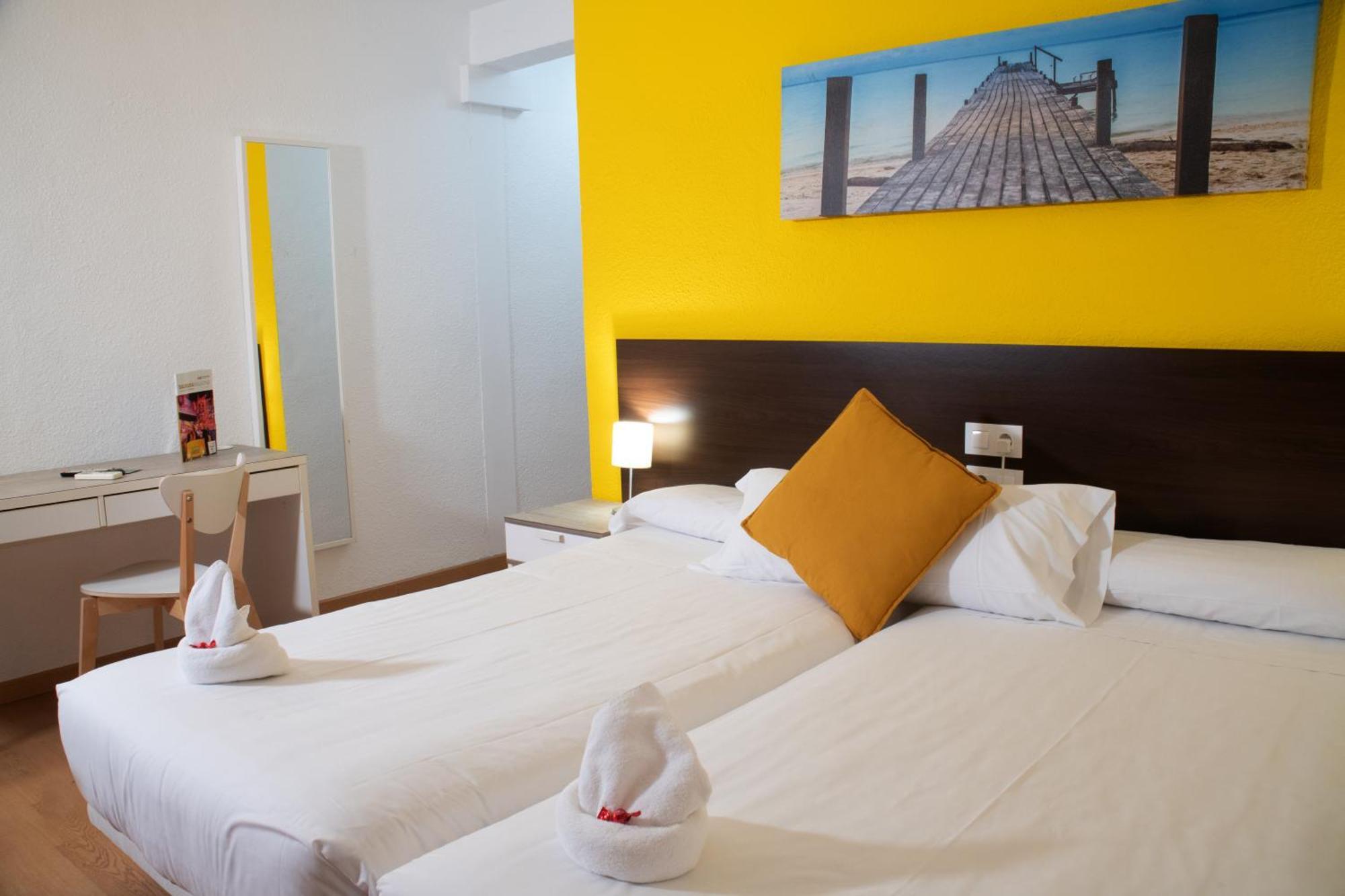 Adia Hotel Cunit Playa Εξωτερικό φωτογραφία