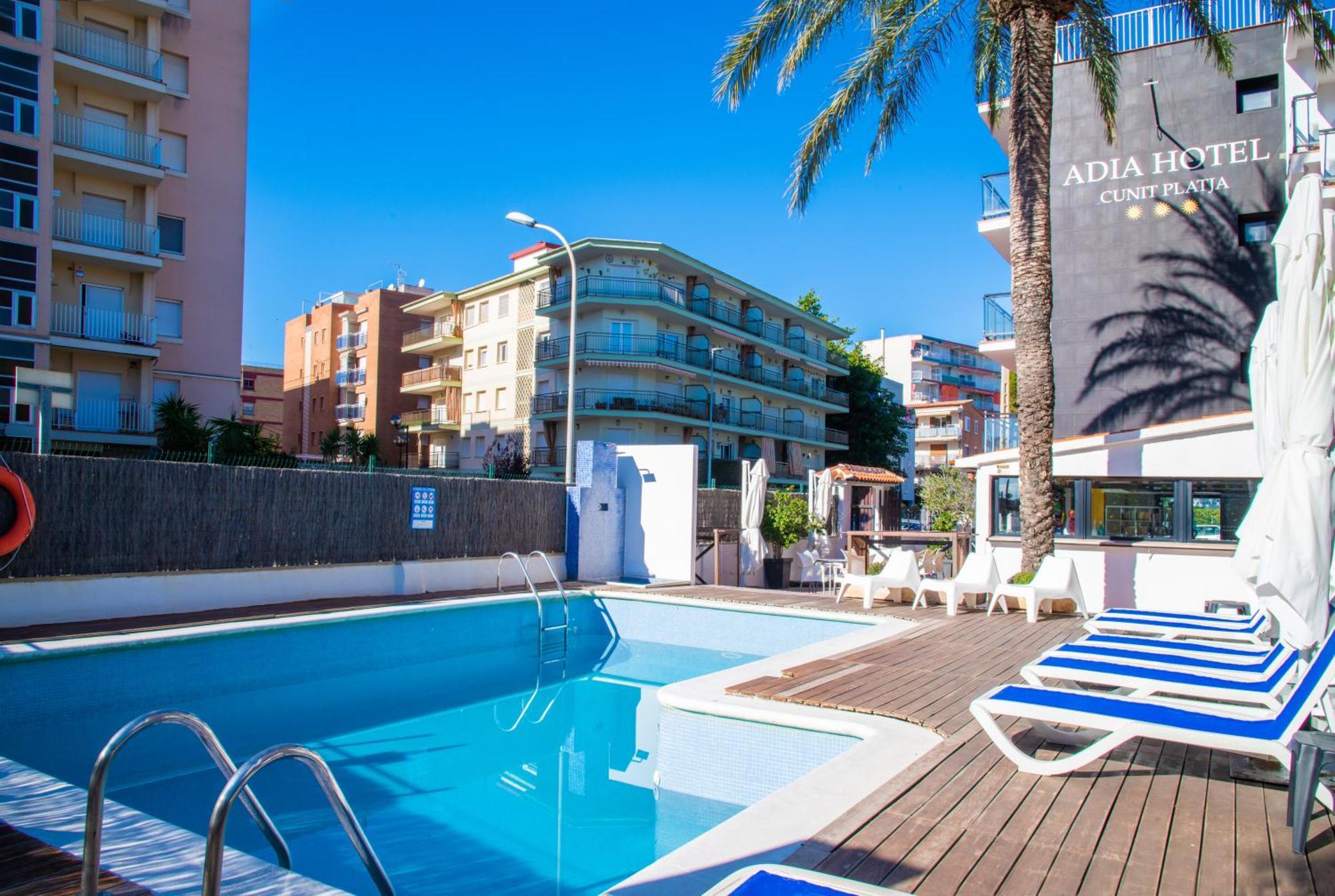 Adia Hotel Cunit Playa Εξωτερικό φωτογραφία