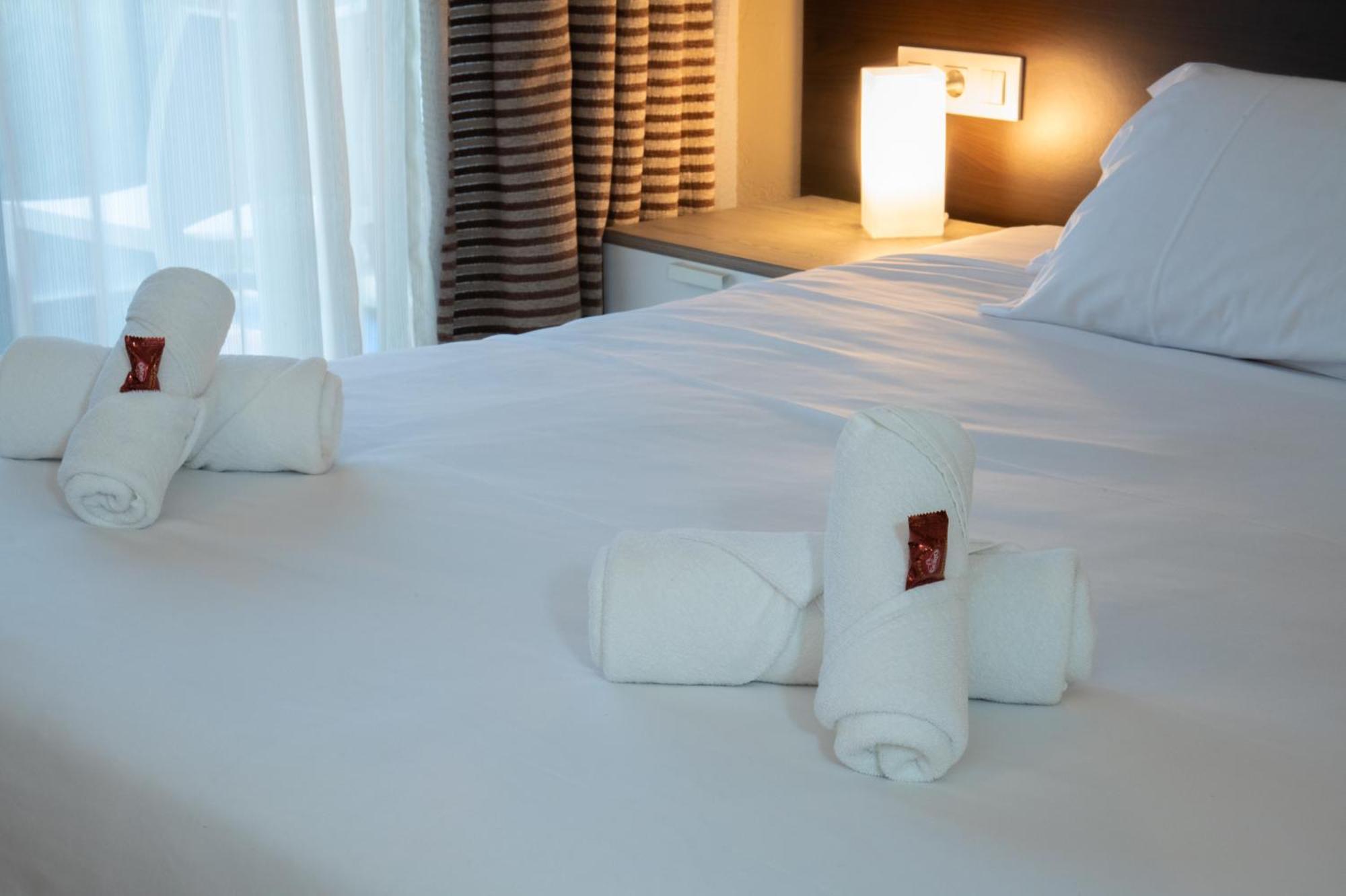 Adia Hotel Cunit Playa Εξωτερικό φωτογραφία